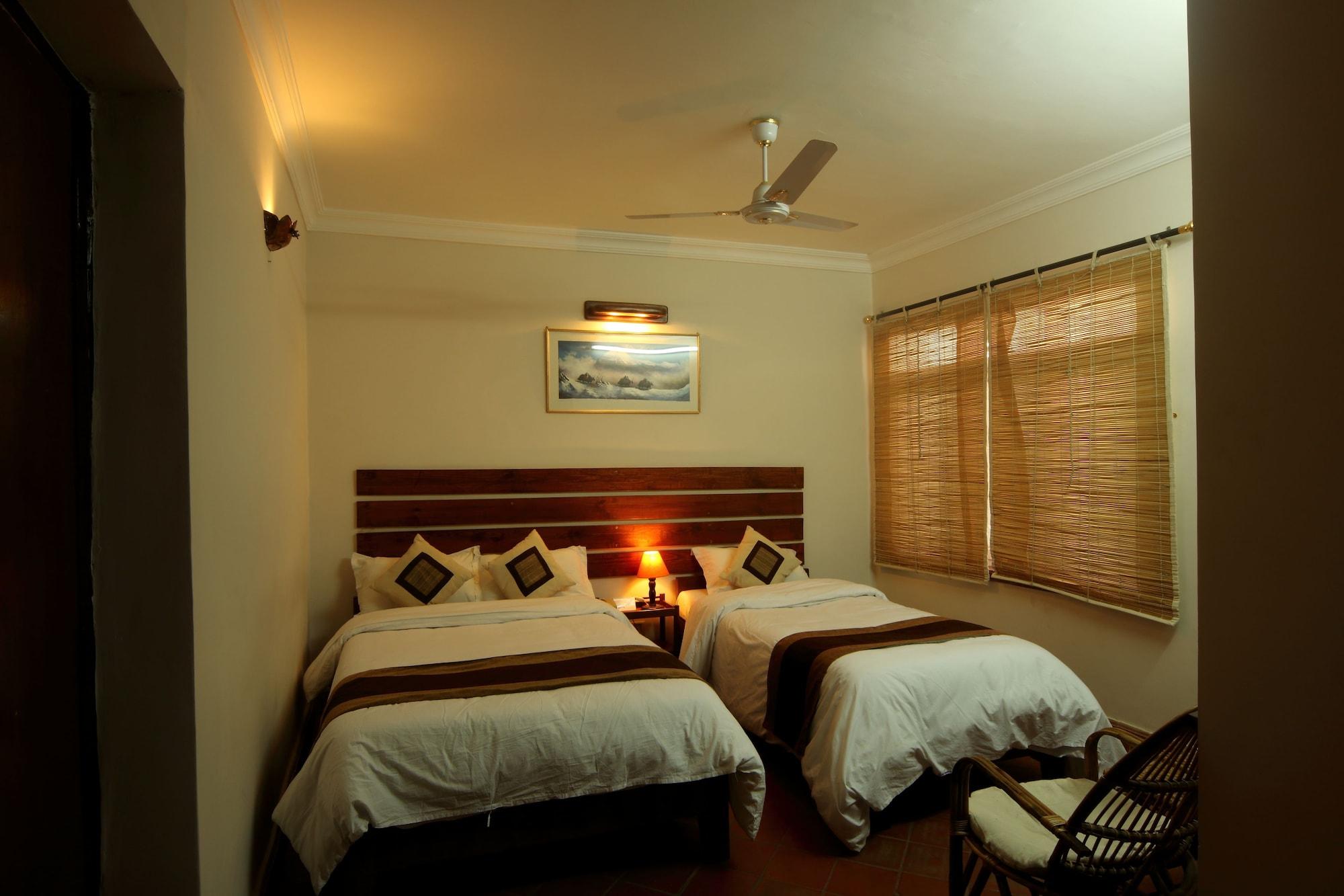 Hotel Thorong Peak Kathmandu Buitenkant foto