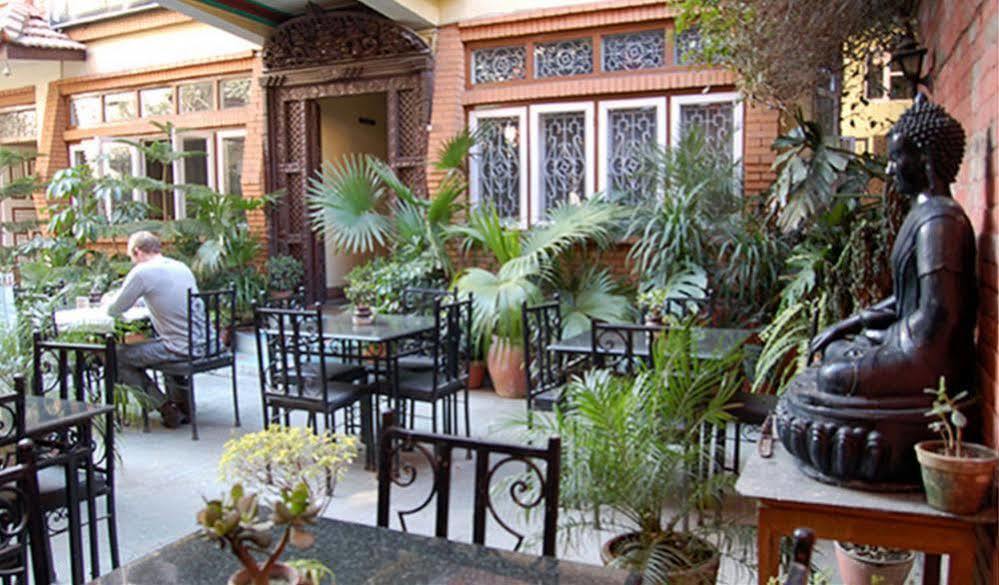 Hotel Thorong Peak Kathmandu Buitenkant foto